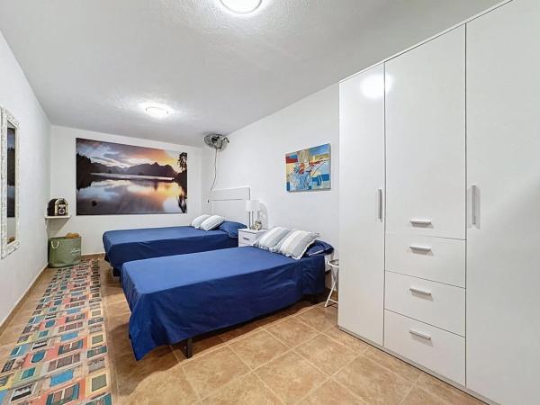 Chalet adosado en calle Cormorà