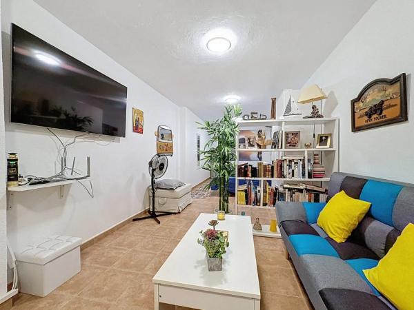 Chalet adosado en calle Cormorà