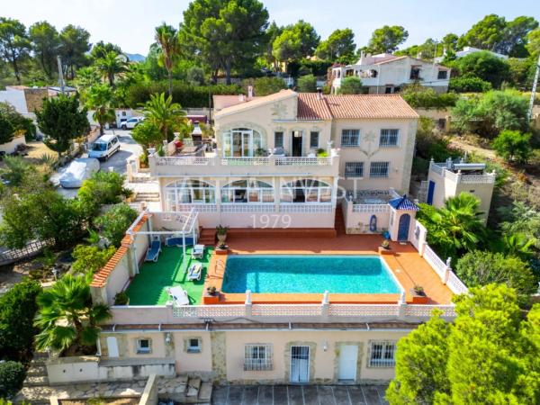 Chalet adosado en calle Pintor Rembrandt, 29