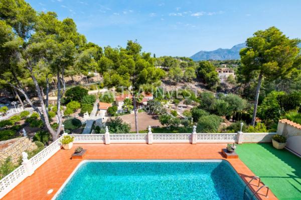 Chalet adosado en calle Pintor Rembrandt, 29