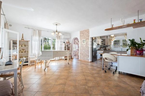 Chalet adosado en calle Pintor Rembrandt, 29