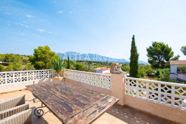 Chalet adosado en calle Pintor Rembrandt, 29