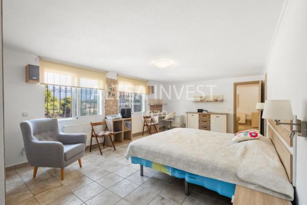 Chalet adosado en calle Pintor Rembrandt, 29