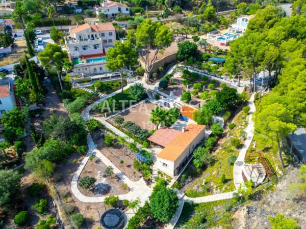 Chalet adosado en calle Pintor Rembrandt, 29