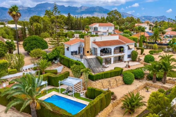 Chalet en Alfaz del Pi Pueblo-Urbanizaciones