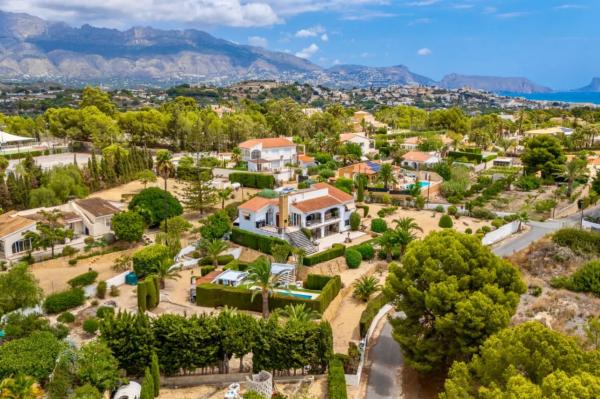 Chalet en Alfaz del Pi Pueblo-Urbanizaciones