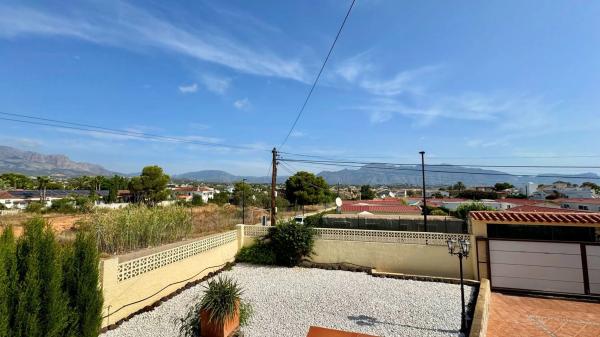 Casa independiente en calle Gran Sol