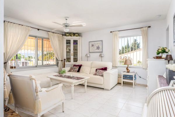 Chalet en calle Azorin