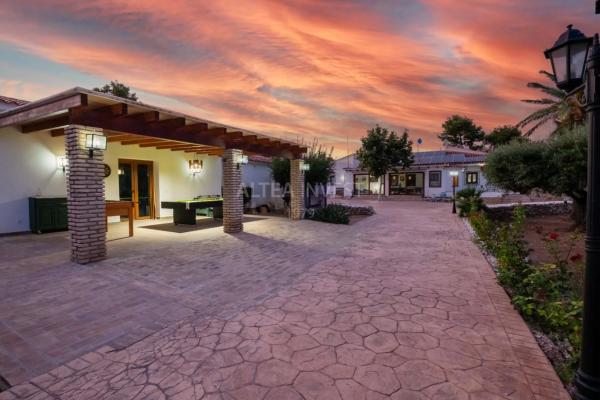 Casa independiente en calle Donyana, 20