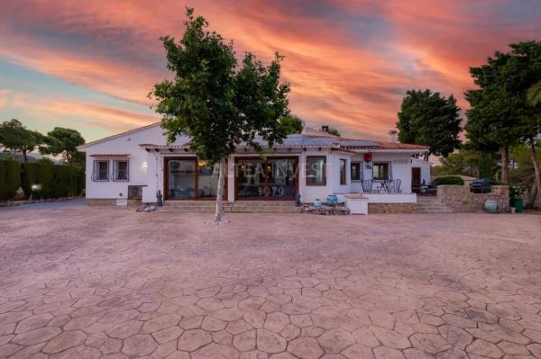 Casa independiente en calle Donyana, 20