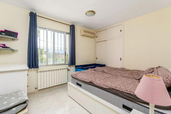 Chalet en calle Azorin