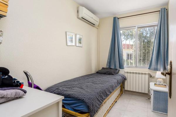 Chalet en calle Azorin