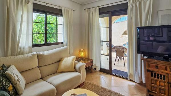 Casa independiente en calle Júpiter