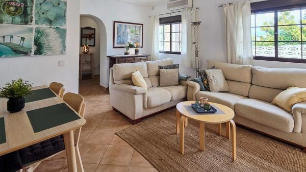 Casa independiente en calle Júpiter