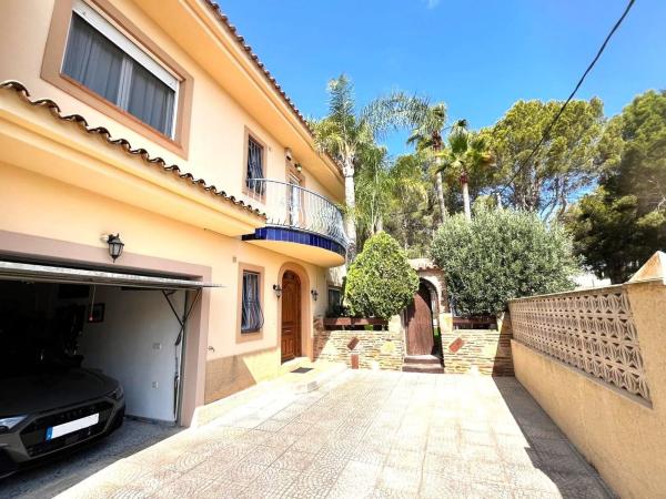 Chalet pareado en calle Llissa s/n