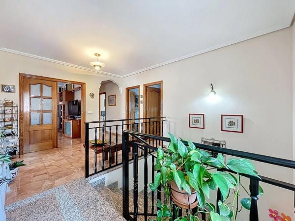 Casa independiente en calle Austral