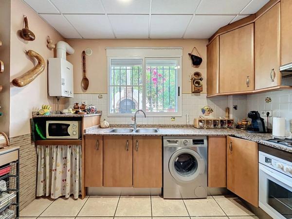 Casa independiente en calle Austral