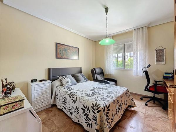 Casa independiente en calle Austral