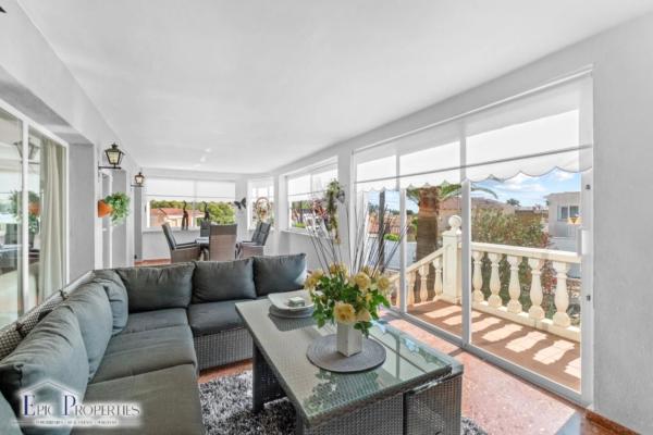 Casa independiente en calle Turmalina