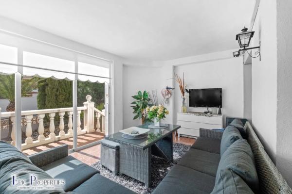 Casa independiente en calle Turmalina