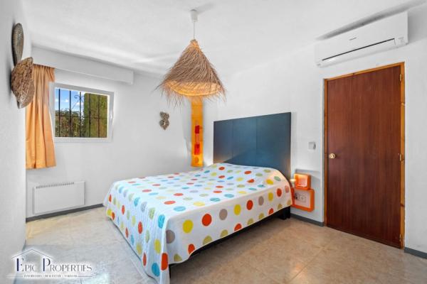 Casa independiente en calle Turmalina