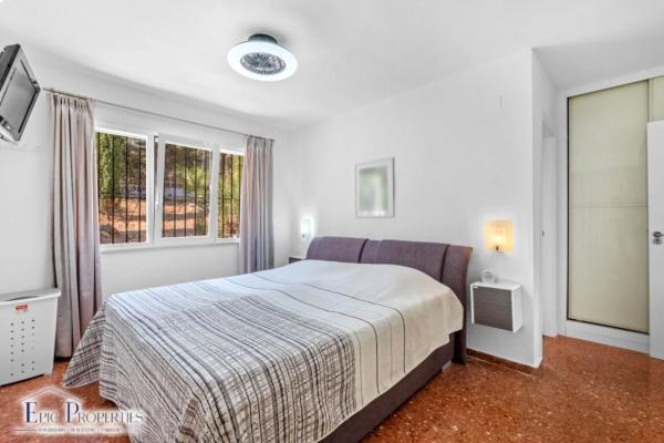 Casa independiente en calle Turmalina