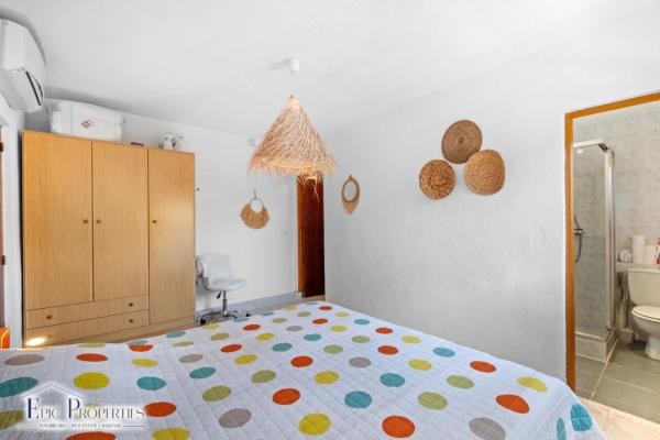 Casa independiente en calle Turmalina