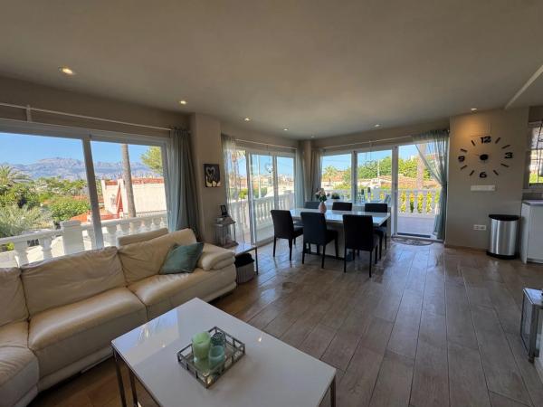 Casa independiente en calle Júpiter, 32