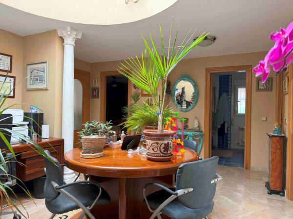 Casa independiente en CL Estocolmo