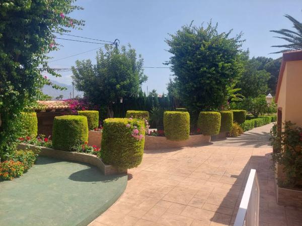 Casa independiente en calle Morena