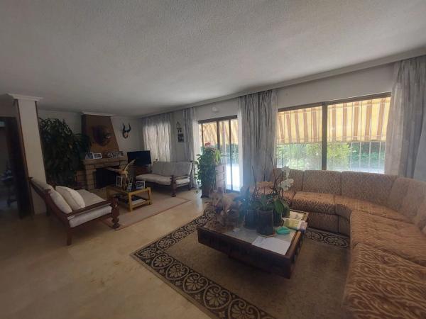 Casa independiente en calle Morena