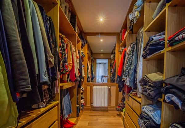 Chalet adosado en calle Violeta