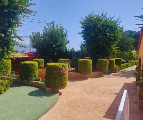 Casa independiente en calle Morena