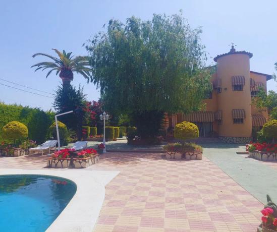 Casa independiente en calle Morena