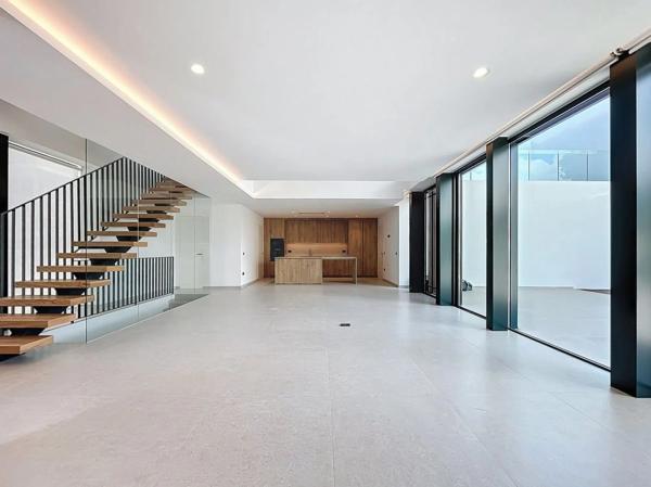 Casa independiente en calle Calíope, 2