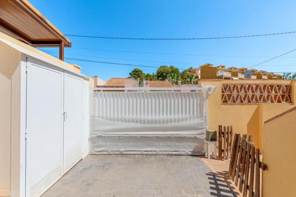 Chalet adosado en calle Bonn, 6