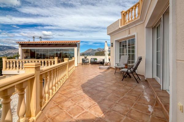 Casa independiente en calle Pirineus