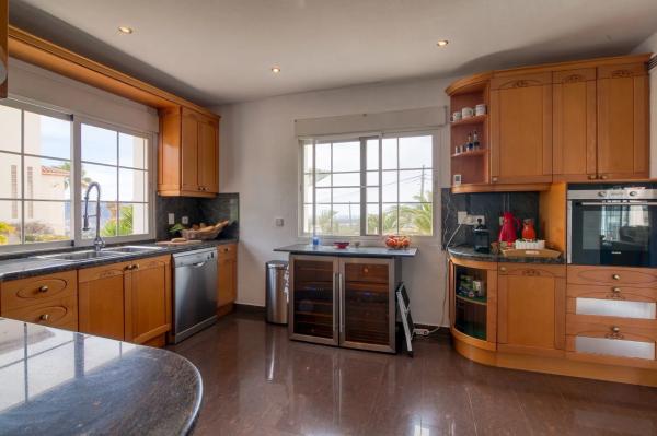 Casa independiente en calle Pirineus