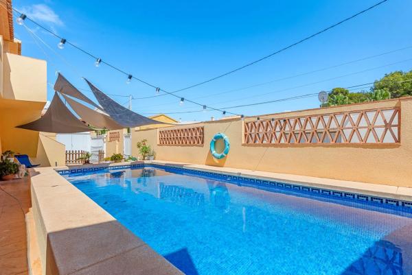 Chalet adosado en calle Bonn, 6