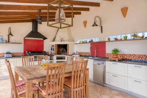 Casa independiente en calle Pirineus