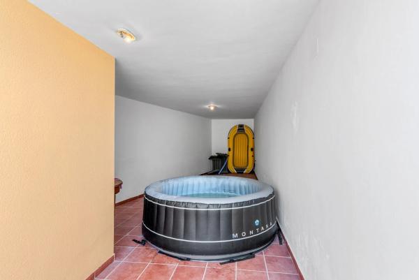 Chalet adosado en calle Bonn, 6