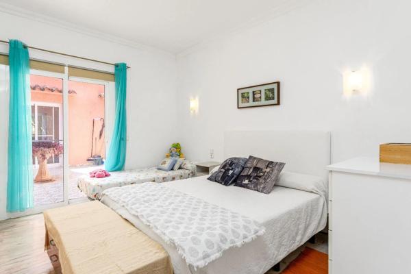 Casa independiente en calle Pinsà