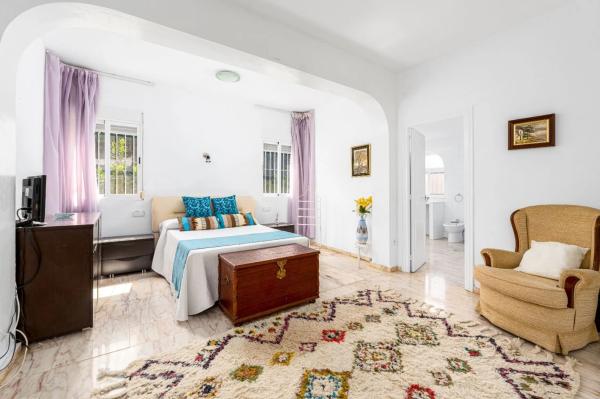 Casa independiente en calle Pinsà