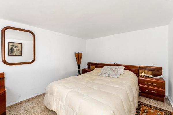 Casa independiente en calle Pinsà