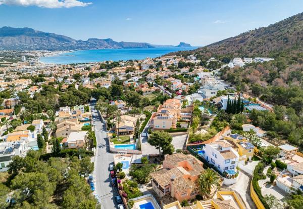 Casa independiente en calle Pinsà