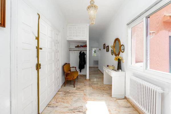 Casa independiente en calle Pinsà