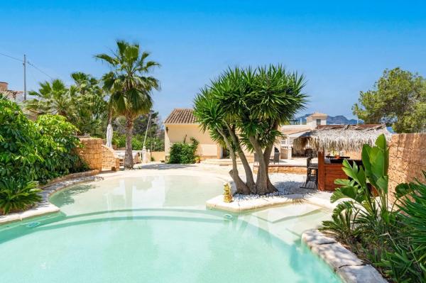 Casa independiente en calle Cormorà