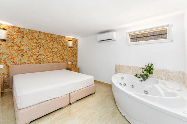 Casa independiente en calle Cormorà