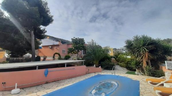 Casa independiente en calle Faisa