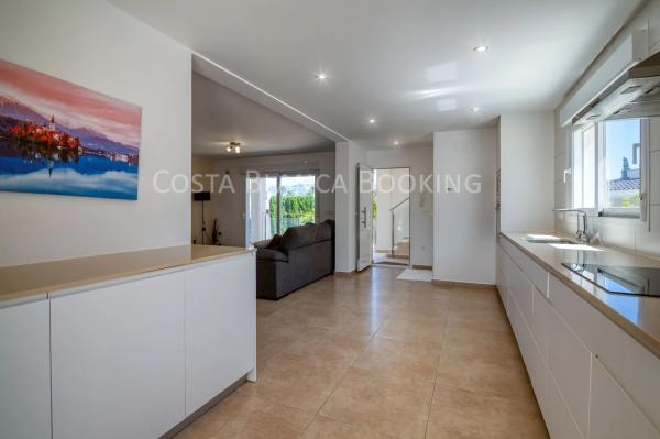 Casa independiente en calle Ulisses